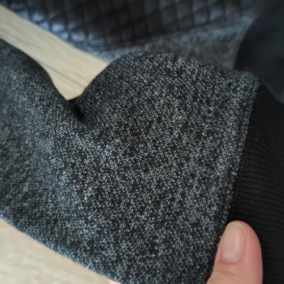 Mossimo Sweatshirt size XL - Picture 3 of 6